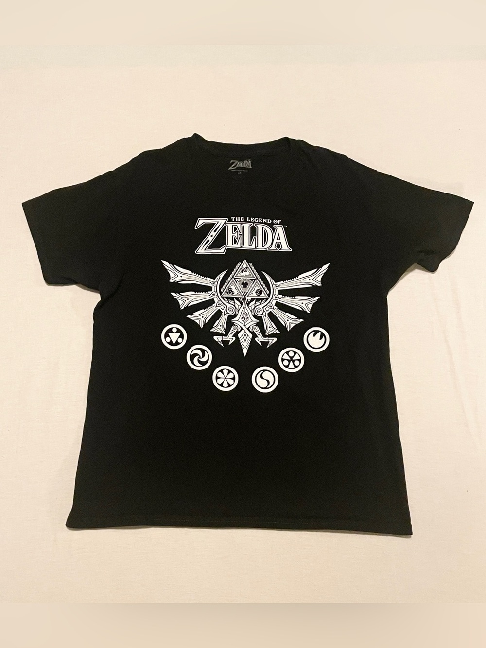 The Legend of Zelda Hylian Shield & Medallions T-Shirt L - Nintendo 2021